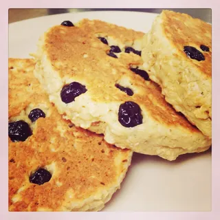 3 Pieces T's Oatmeal Pancakes