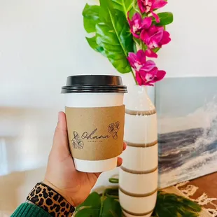 Cheers!! Aloha latte makes us feel the sand between our toes and the waves crashing on the beaches of Hawaii!