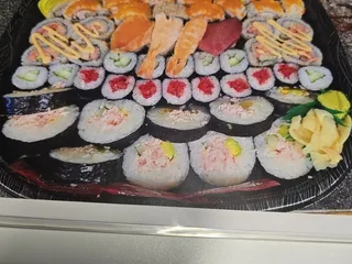 Paradise Bento and Sushi