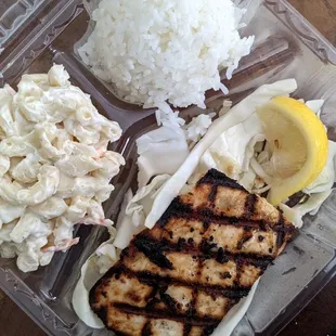 Mahi mahi plate