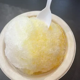 Vanilla and mango shave ice
