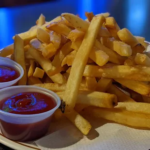 BEST fries in Waimanalo!
