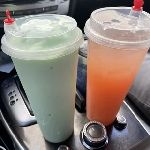 Honeydew smoothie and my strawberry lemonade which is my son's favorite. He loves the taste  and NO SEEDS.