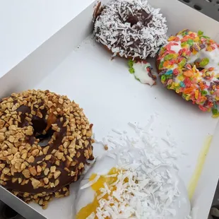 So many good combos, but the Ohana (with pineapple) was a favorite