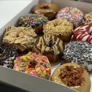 food, dough desserts, donuts