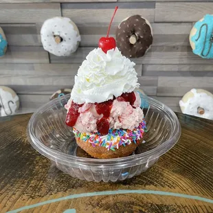 Ohanalulu - Donut Sundae