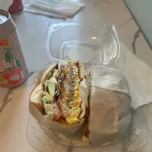Breakfast sandwich