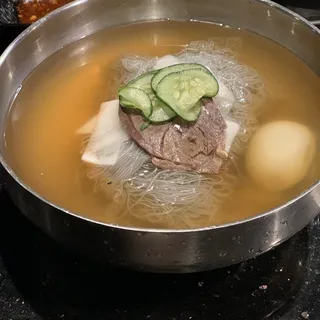 Mool Naengmyeon in Cold Broth