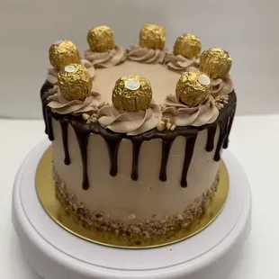 Ferrero Rochero Drip Cake