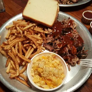 Pulled pork plate with fries and mac-n-cheese. Absolutely delicious!