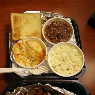 Baked beans, potato salad, mac &amp;  cheese and bread