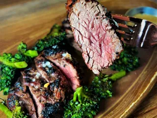 Ada's Food + Wine