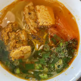 Bun Rieu