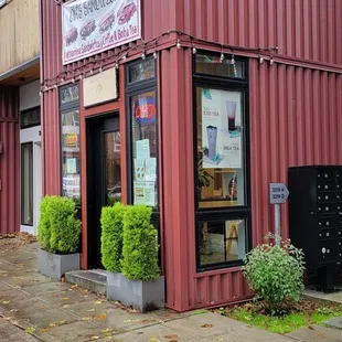 Storefront. Notice on door says they run out before closing due to the limited supply of the fresh baked bread they use. So order early!