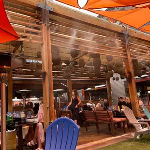 The misters are very welcoming.