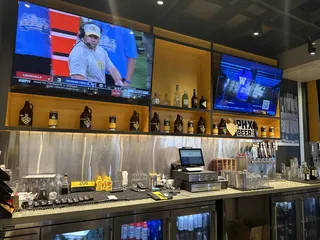 PHX Beer Co. - Sky Harbor Airport Restaurant