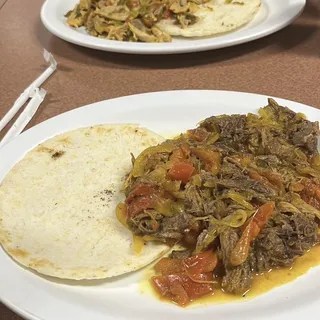 A-1 Arepa con Carne Desmechada