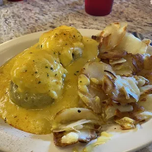 Crab Benedict. Yum.