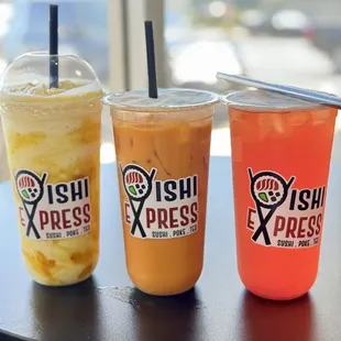Pina Colada Smoothie, Thai Tea, and Strawberry Fruit Tea. Soooo good!