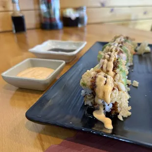 Bang Bang Roll (8pc)