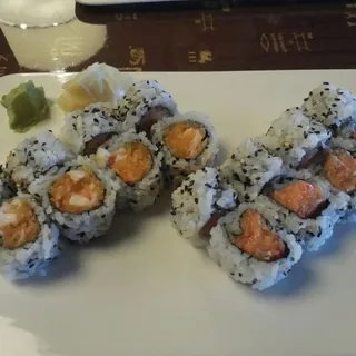 Spicy Salmon Roll