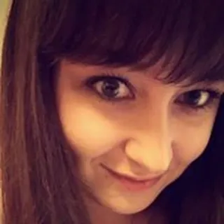 Amanda G.