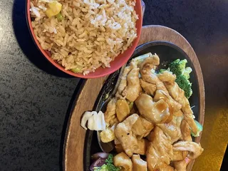 Takeniwa Asian Fusion Bistro