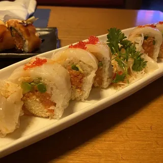 Rising Hamachi Roll