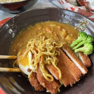 Curry ramen, tonkatsu ramen