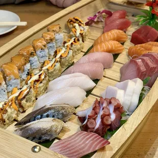 Titanic W/ Oishii Roll  @ColumbusFoodDude