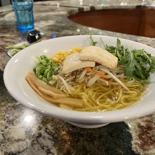 Green vegetable ramen with tofu