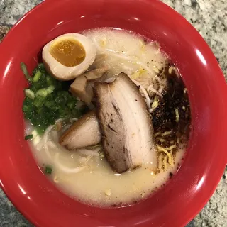 Black Tonkotsu Ramen