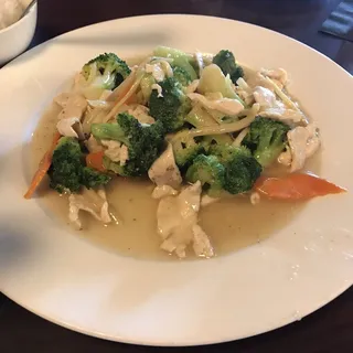 Chicken & Broccoli