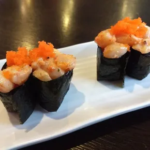 Spicy Scallops, topped w/ crunchy tasty Masago. Hell yeah.