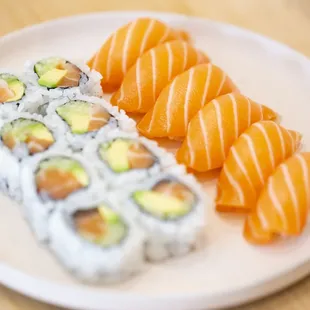 Roll and Sushi 6 pcs nigiri and 8pcs roll