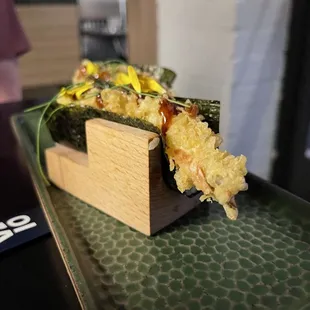 Surf and turf temaki