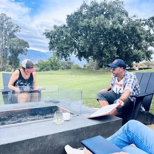 My friiieeends for a decade from set