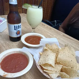 Chips and salsa nothing really good The margarita LARGE! now. Hate to see small