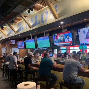 Very good place to chill relax  nice girls and fast service KRIS was my girl that was on my table very nice