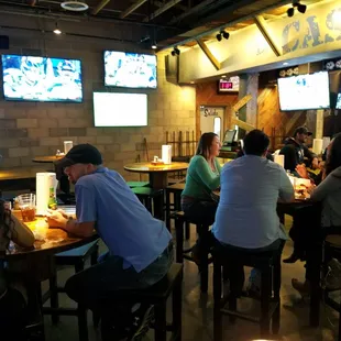 Bar area. Lots of TVs