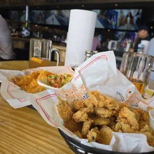 Nachos and fried jalapeño pickles!! Yum