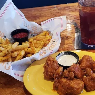 Mango Habanero Boneless with Fries