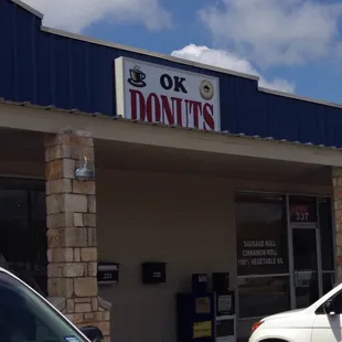 the front of a donut shop