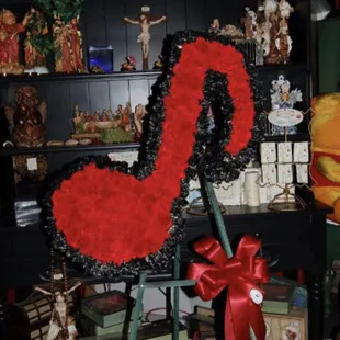 Beautiful music note done by OK FLOWERS. Very happy customer. Love it.