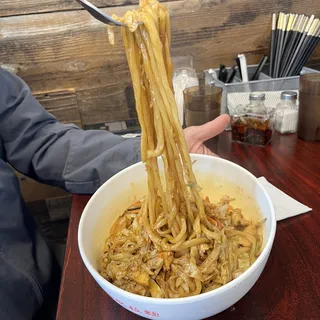 C4. Chicken Chow Mein