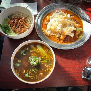 S1. Big - Plate Beef Noodles