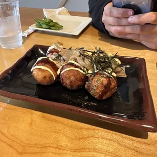 Takoyaki, edamame