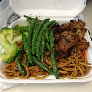 Grilled chicken, broccoli and carrots, green beans, over noddles