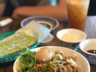Mayuree Thai Tavern