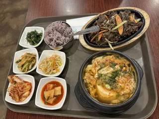Hot Stone & Korean Kitchen